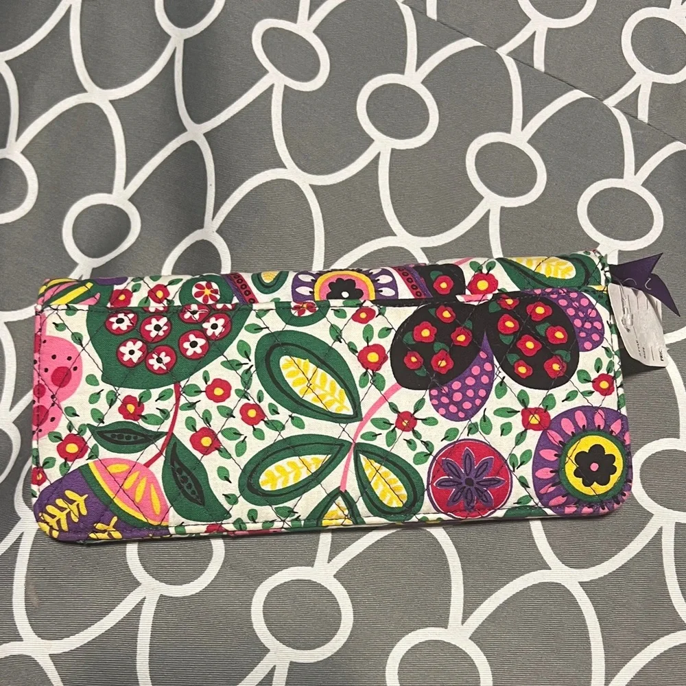 Vera Bradley Wallet - Picture 6 of 6